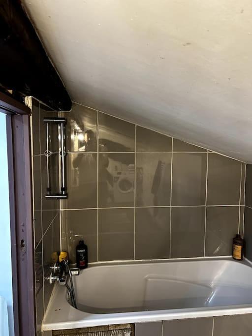 Apartamento Pepite Rare 8 Personnes Au Coeur Battant Du Vieux Lyon Exterior foto