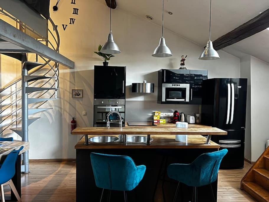 Apartamento Pepite Rare 8 Personnes Au Coeur Battant Du Vieux Lyon Exterior foto